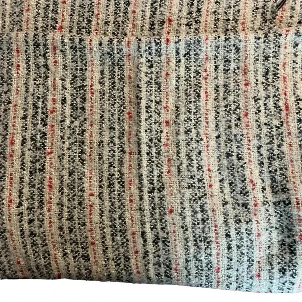 Madden Girl Woven Scarf Wrap About 22 x 71 Black White Red Fringed